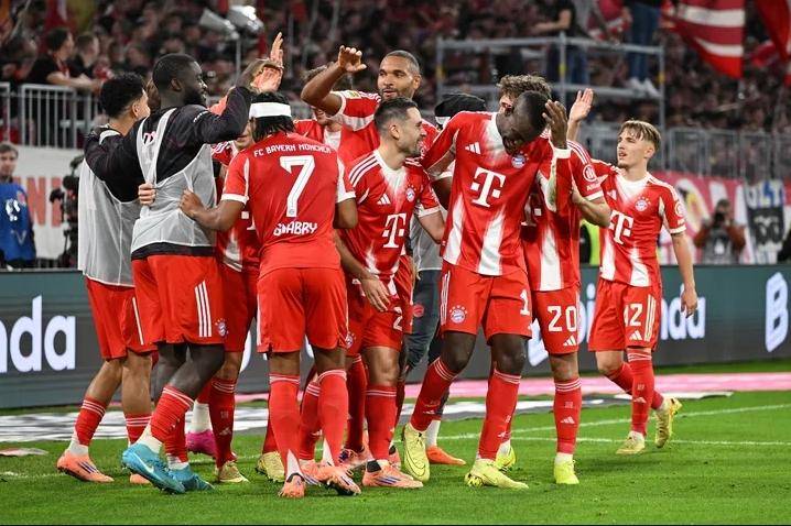 历史首遇！亚特兰大对阵拜仁：意甲真蓝黑硬刚德甲霸主，谁能拿下首回合先手？CCTV5不直播